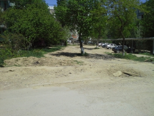 Бардак во дворе